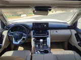 Toyota Land Cruiser VX 2022